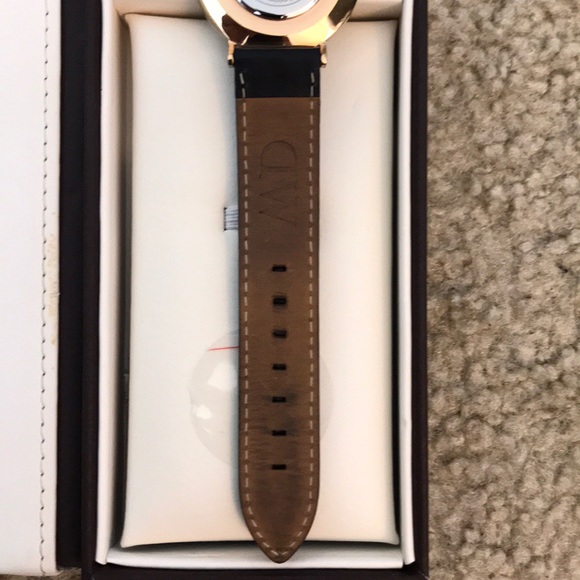 Daniel Wellington Classic Sheffield Watch 36mm - Picture 7 of 7